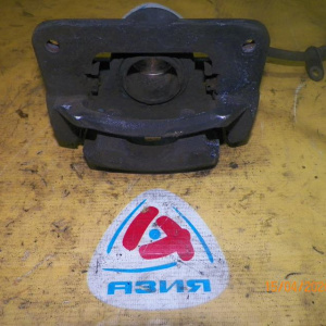 Суппорт TOYOTA ACR30/ACR40/MCR30/MCR40 Estima перед, прав под диск 275*28 мм. 6403