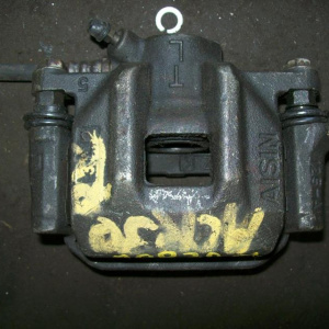 Суппорт TOYOTA ACR30 Estima зад, лев