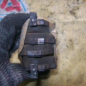 Колодки тормозные Toyota Mark II/Chaser/Cresta/Crown GX100/GS150 1G (BEAMS) F