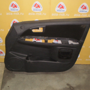 Обшивка двери Suzuki SX4 YC11S перед, прав
