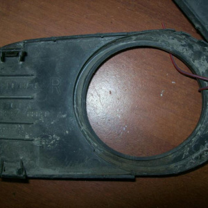 Заглушка в бампер Toyota Wish ZNE10 '2003-2005 R т.52-040