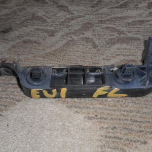 Крепление бампера Honda Civic EU1 перед, лев