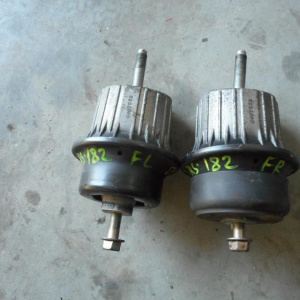 Подушка двигателя Toyota Crown GRS182 L