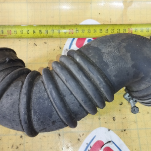 Гофра впускного коллектора Toyota 1ZZ Corolla ZZE122/ZNE10/ZCT10 резиновая, механическая заслонка