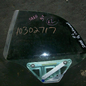 Стекло собачатника Saab 9-3 YS3F зад, лев Cabriolet