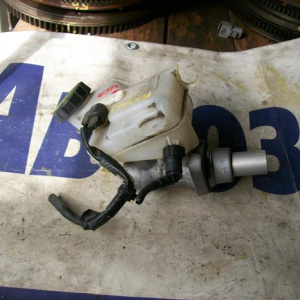 Главный тормозной цилиндр Mazda 3 '2008 (USA)