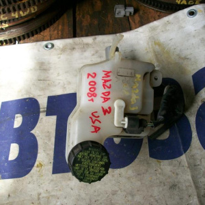 Главный тормозной цилиндр Mazda 3 '2008 (USA)