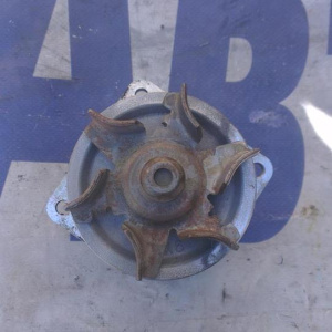 Помпа NISSAN VQ35