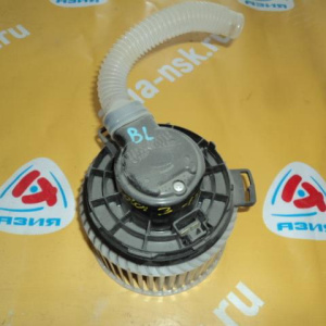 Моторчик печки Mazda BL 3 '2008- LHD