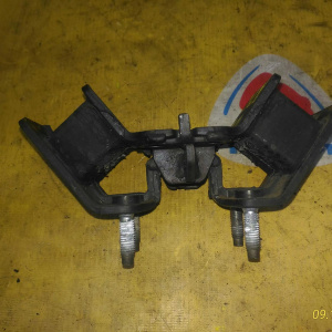 Подушка двигателя Toyota 1JZ-FE/2JZ-GE Chaser/Cresta/Mark II JZX90/JZX100 2WD акпп R 12371-46070