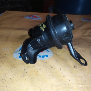 Подушка двигателя Toyota 1ZZ Vista Ardeo ZZT240/ZZT241/ZZV50/ZCT10/ZCT15 дефект перед, прав / 12362-22010