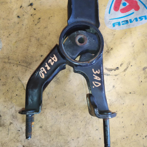 Подушка двигателя Toyota 1AZ-FSE Noah AZR60 ДЕФЕКТ R