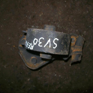 Подушка двигателя Toyota 3S/4S Camry SV30/SV35/SV40/SV43 2WD/4WD дефект, порван сайленблок F 12361-62060/-64120