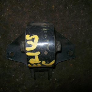 Подушка двигателя Daihatsu Terios J100G