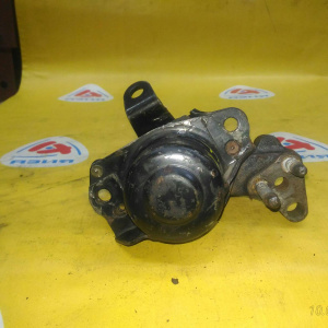 Подушка двигателя Toyota 1NZ-FXE Prius NHW11 перед, прав