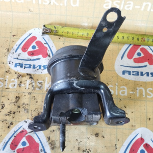 Подушка двигателя Toyota 3S-FE/3S-FSE Ipsum/Nadia SXM10/SXN10/SXN10 перед, прав 12362-74480