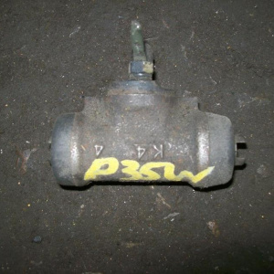 Тормозной цилиндр Mitsubishi P25/35W R