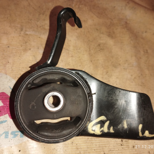 Подушка двигателя Mazda FP/FS Capella GF8P/GW8W 2WD a/t 1 поддон R GG2P-39-040A