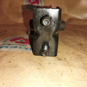 Подушка двигателя Mazda FP/FS Capella GF8P/GW8W 2WD a/t перед. 1 поддон ( K ) GE6T-39-050A