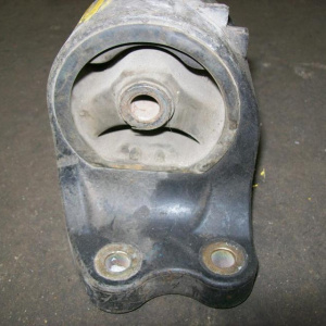 Подушка двигателя Honda D17A Civic EU4 4WD R