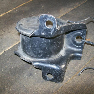 Подушка двигателя Honda D13B/D15B EK# R в