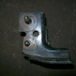 Подушка двигателя Nissan GA15/SR18 B14/N15/Y10 4WD зад, лев