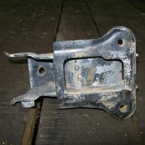 Подушка двигателя Nissan QR20/QR25/SR20 X-Trail/Primera NT30/P12 m/t R / 113208H800