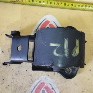 Подушка двигателя Nissan QR20/QR25/SR20 X-Trail/Primera NT30/P12 m/t R / 113208H800