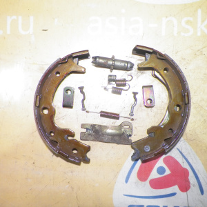 Колодки тормозные Honda Odyssey RA1/RA2/RA6/RA7/RA8/CM1/CM2/CM3/TA1/TA4/RD4/RD5/UA4/UA5/RF1/RF3/RF6/RN1/RN5 RR. Дисковые тормоза. На ручник с пружикам