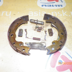 Колодки тормозные Honda Odyssey RA1/RA2/RA6/RA7/RA8/CM1/CM2/CM3/TA1/TA4/RD4/RD5/UA4/UA5/RF1/RF3/RF6/RN1/RN5 RR. Дисковые тормоза. На ручник с пружикам