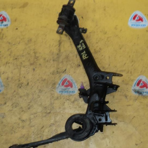 Рычаг Honda FD1/FD2/FD3 Civic зад, прав н