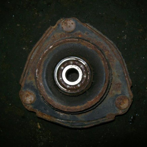 Опора стойки Toyota ACA20 F