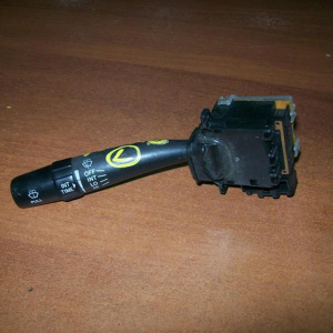 Блок подрулевых переключателей TOYOTA Corolla/Sprinter AE11# L