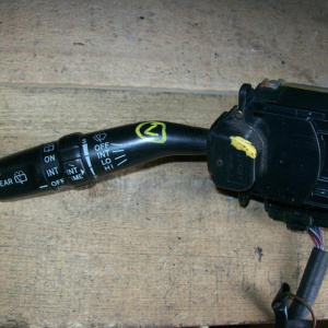 Блок подрулевых переключателей Toyota Chaser/Cresta/Mark II #X10# L (F дворники+задний дворник+регулировка)