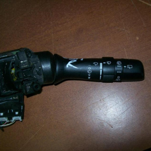 Блок подрулевых переключателей TOYOTA RAV4 #CA3# R (USA)