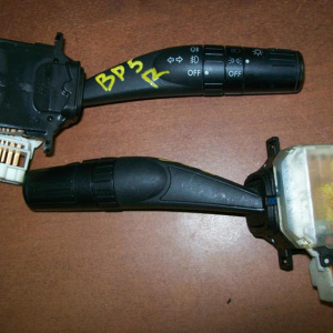 Блок подрулевых переключателей SUBARU Legacy BLE/BP5 R