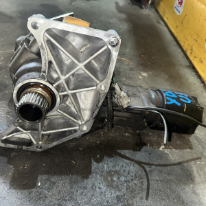 Раздатка Nissan YD25 Presage U30 a/t 33100-AD310