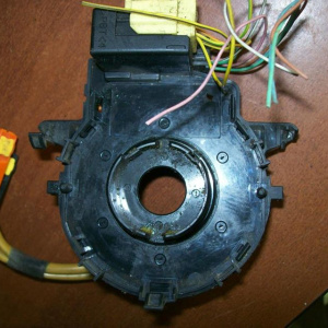 Шлейф подрулевой Toyota NZE14# Corolla/Corolla Fielder (дефект крепл.)