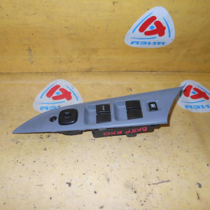 Пульт стеклоподъемника Mazda Axela BK перед, прав