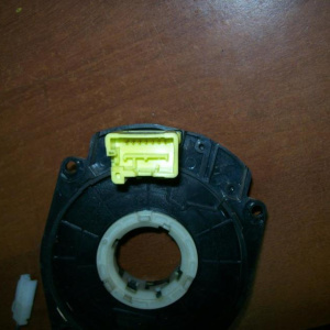 Шлейф подрулевой Nissan N30 R'nessa