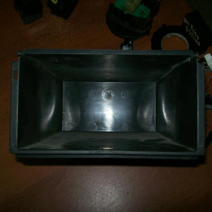 Бардачок Toyota Corolla