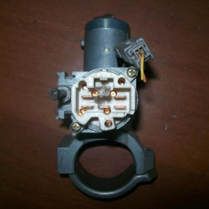 Замок зажигания NISSAN K12 March