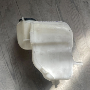 Бачок омывателя Toyota ST190 Corona SF 060351-694
