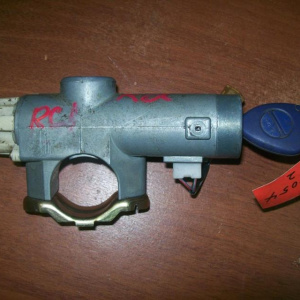 Замок зажигания Subaru RC1 R2