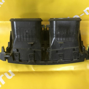 Обшивка салонная(дефлектор возд.) Toyota RAV4 ACA3#