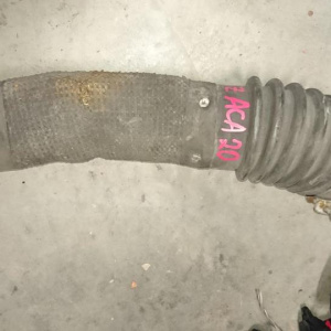 Гофра впускного коллектора Toyota 1AZ/2AZ RAV4 ACA21 от фильтра к телевизору