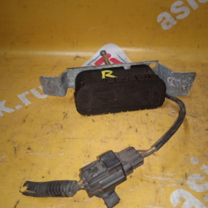 Моторчик стеклоочистителя фар Volvo S60/V70/V70XC/XC70 RS/SW/SZ '2000-2009 R с креплением