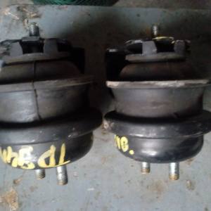 Подушка двигателя Suzuki J24B Escudo/Grand Vitara TDA4W/JB424 11610-65J11 / 11610-65J02 / RJ-0560-01