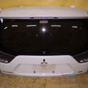 Дверь задняя MITSUBISHI Outlander CW5W '2005-2012 верх. спойлер(камера)