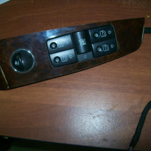 Пульт стеклоподъемника Mercedes S-Class W220